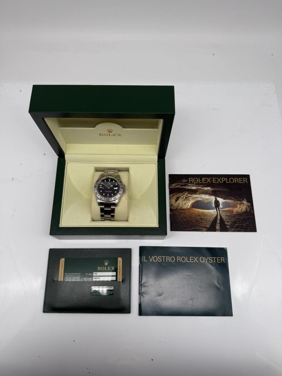Rolex Explorer II 40mm Automatik 16570 - Papers and documentation