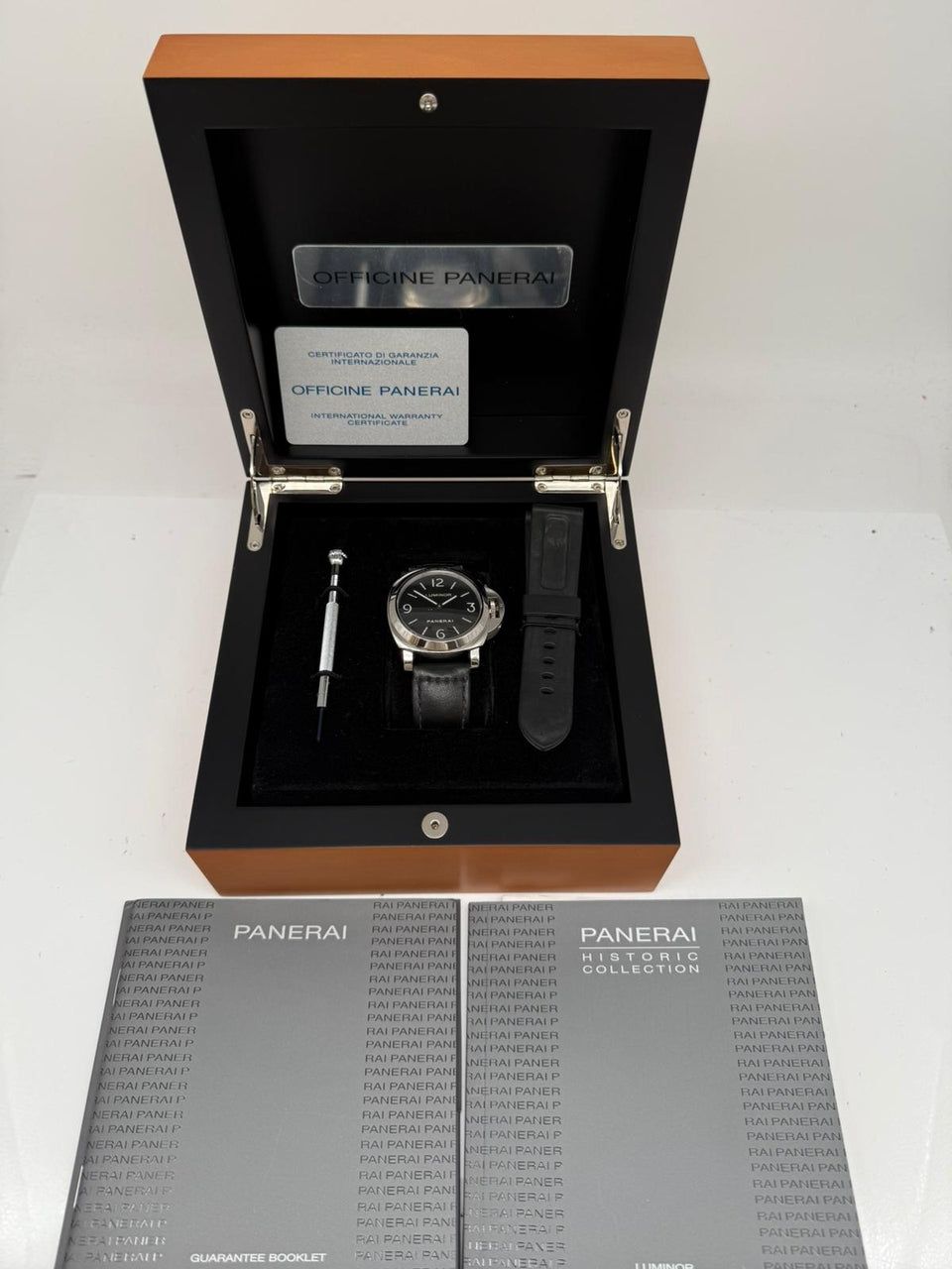 Panerai Luminor 44mm Handaufzug PAM00112 - Papiere und oder Lieferumfang