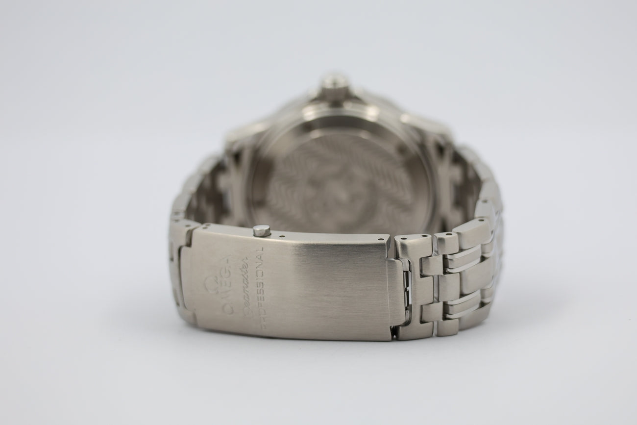 Omega Seamaster Diver 300m 36mm Automatik Herrenuhr 25518000 - Detailansicht 5