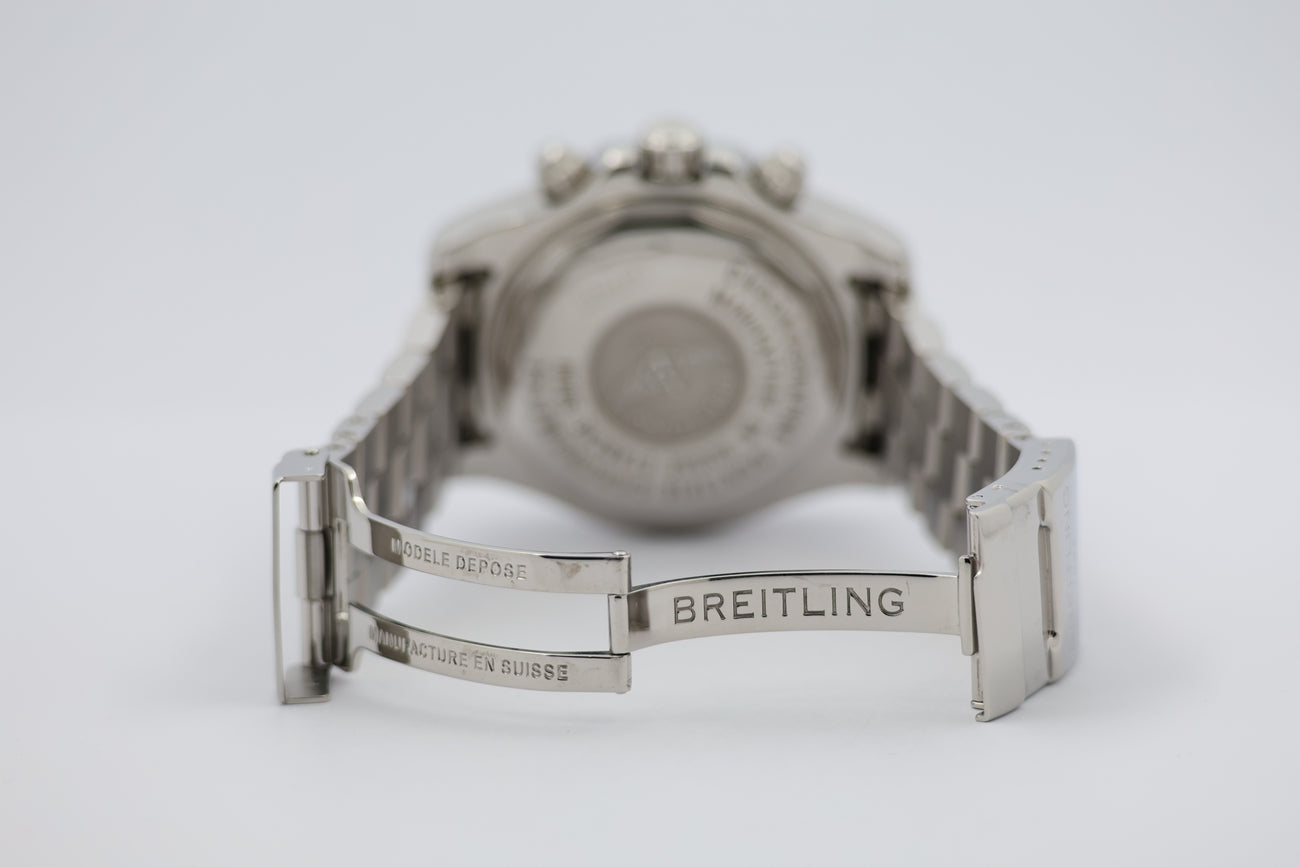 Breitling  Superocean Chronograph Steelfish 44mm A13341 - Detail view 6