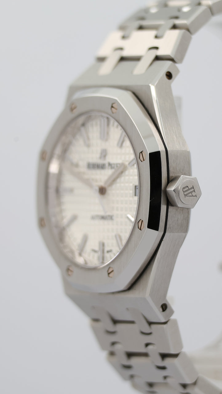 Audemars Piguet Royal Oak 37mm Automatik 15450ST - Detail view 7