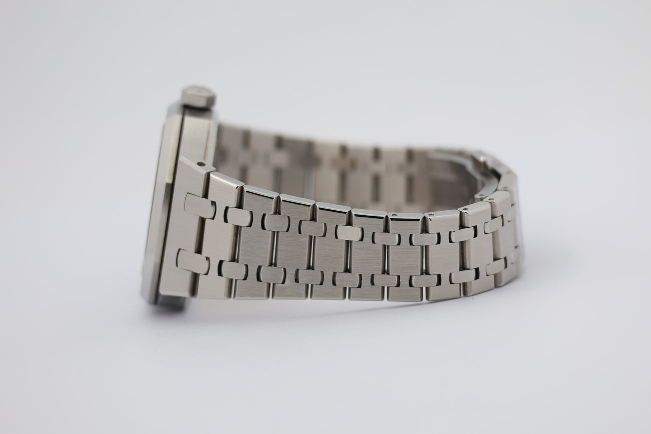 Audemars Piguet Royal Oak 37mm Automatik 15450ST - Detail view 3