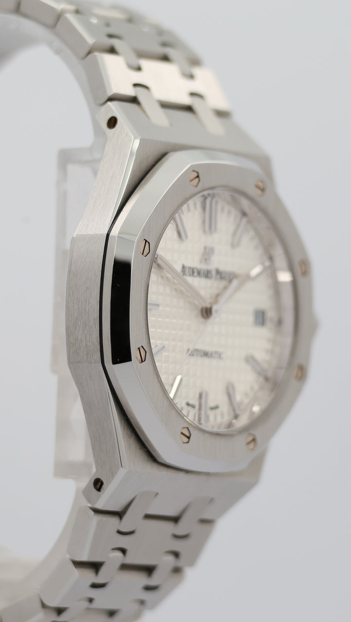 Audemars Piguet Royal Oak 37mm Automatik 15450ST - Detail view 8