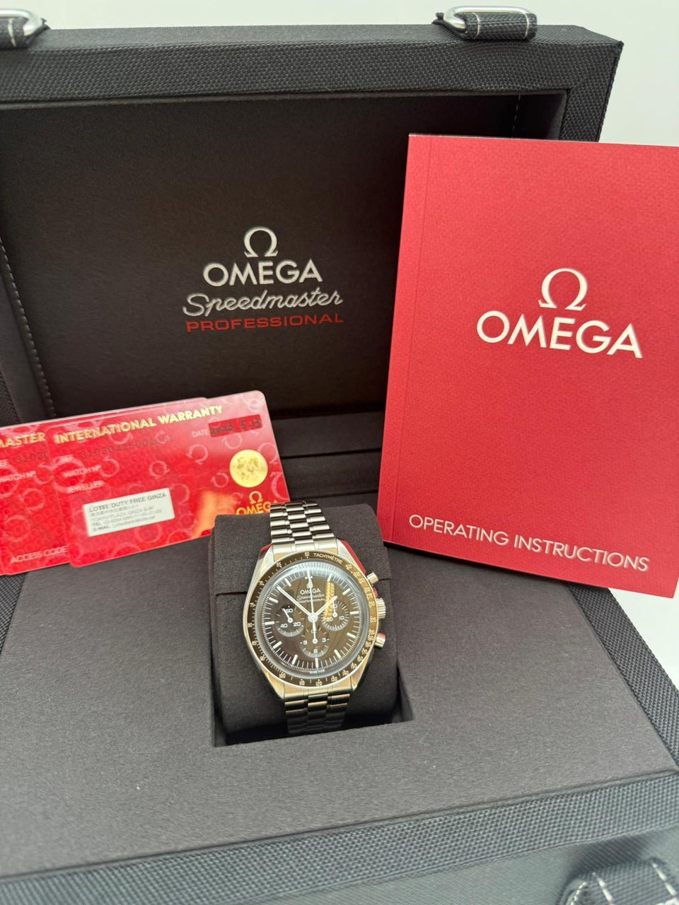 Omega Speedmaster Professional Moonwatch 42mm Handaufzug 31030425001001 - Papiere und oder Lieferumfang