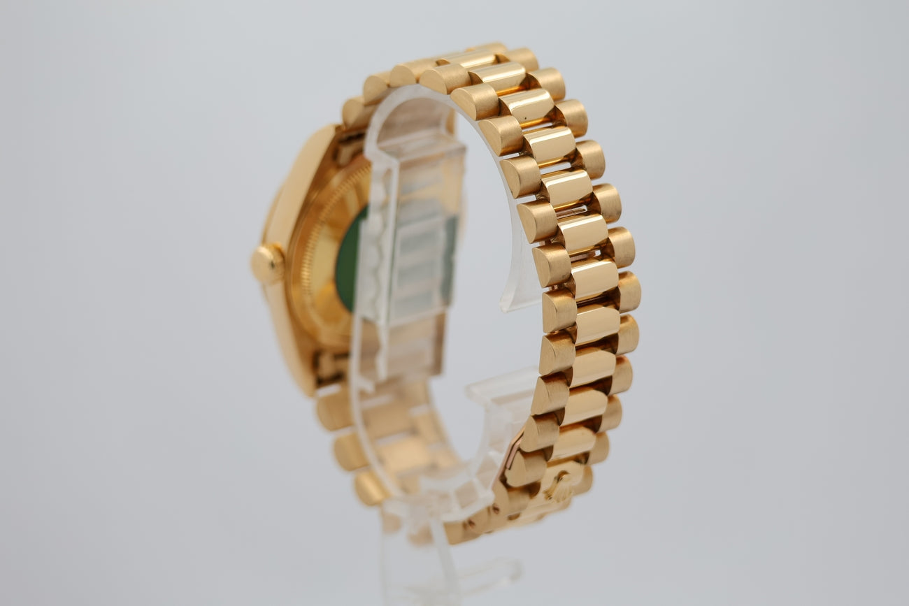 Rolex Day-Date 36 President 18K Gelbgold Automatik 18238 - Detail view 2