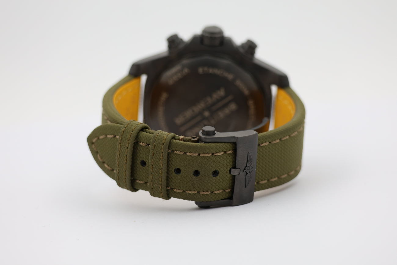 Breitling Avenger 45mm Automatik Titan V13317 - Detailansicht 5