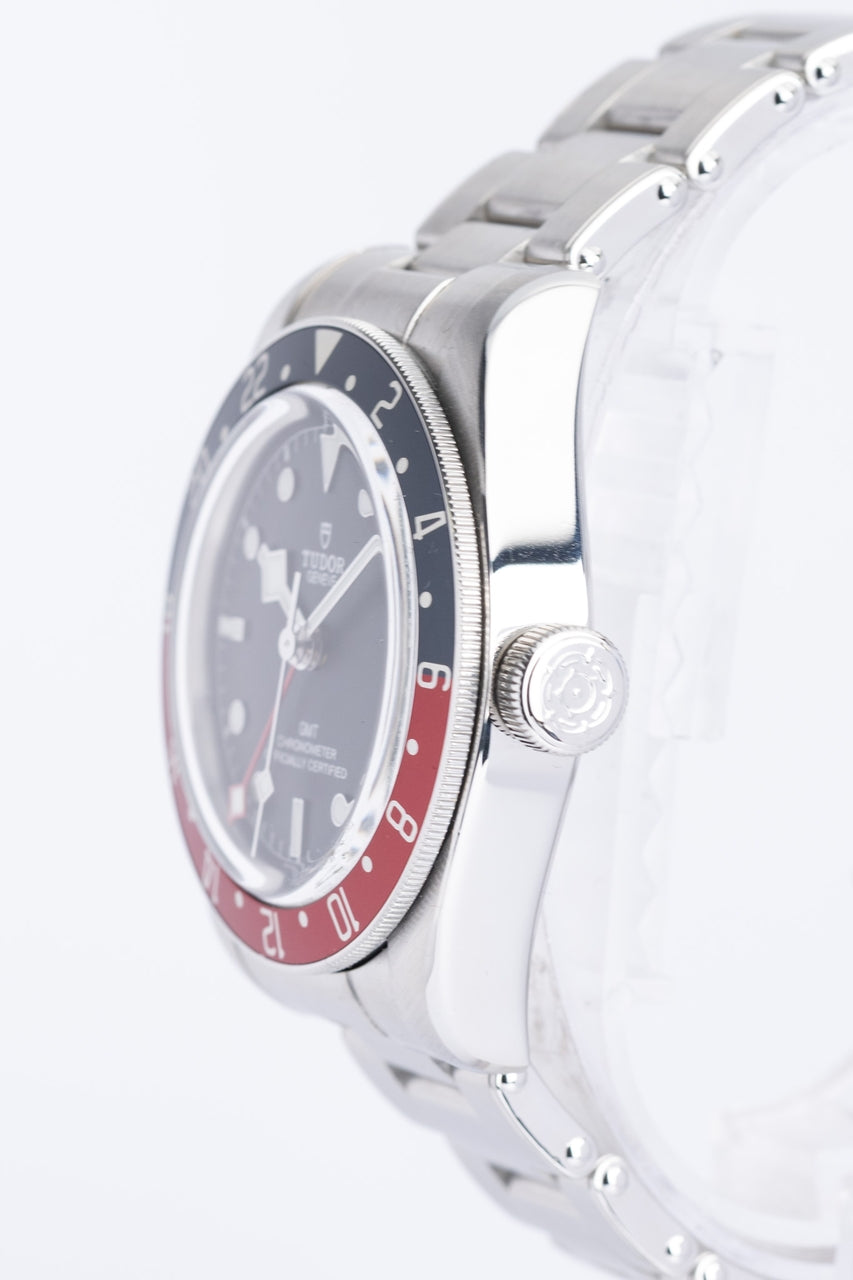 Tudor Black Bay GMT 'Pepsi' 41mm Automatik 79830RB - Detailansicht 2