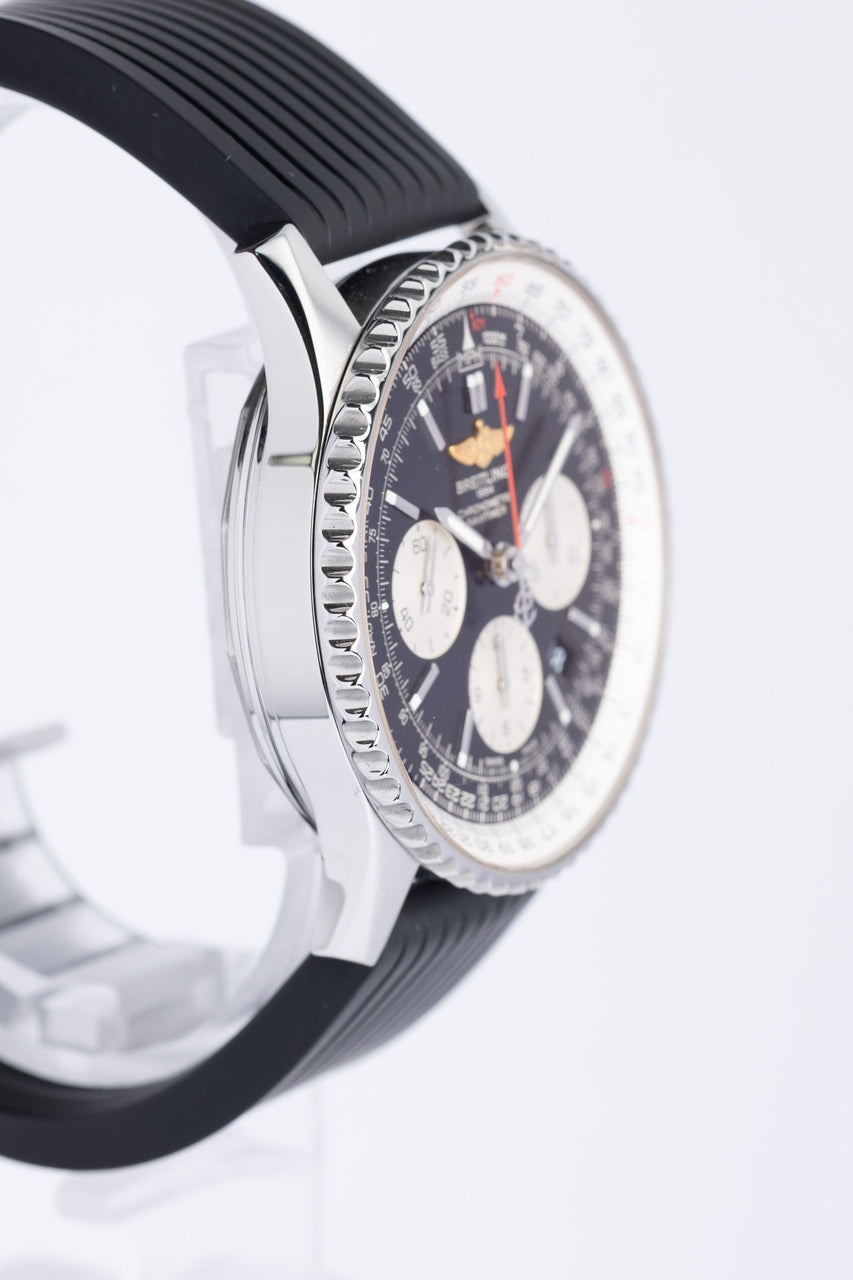 Breitling Navitimer 01 Automatik Herrenuhr 43mm AB0120 - Detailansicht 1