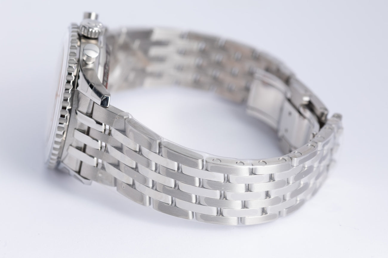 Breitling Navitimer 1 B01 Chronograph 41mm Grün AB0139 - Detailansicht 5