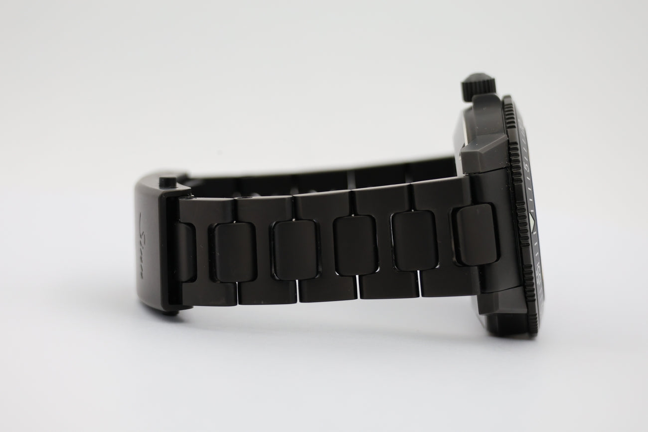 Sinn EZM 3 S Automatik Herrenuhr 603.020 - Detail view 4