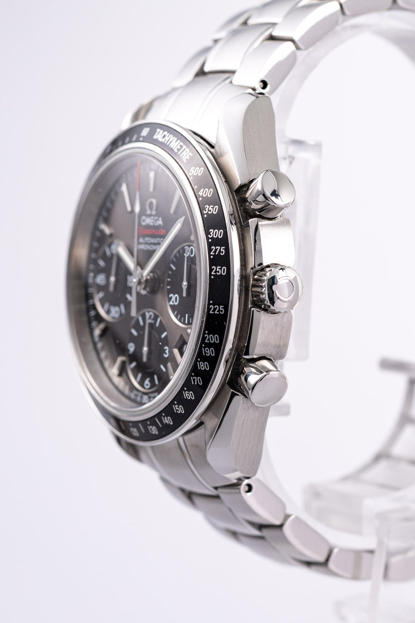 Omega Speedmaster Date 40mm Automatik 32330404006001 - Detailansicht 1