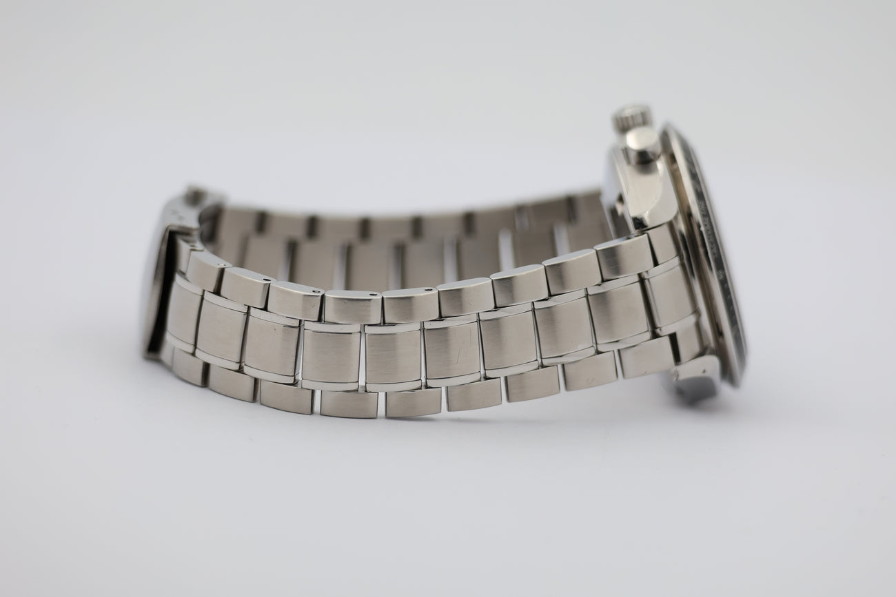 Omega Speedmaster Date 40mm Automatik  32105000 - Detailansicht 4