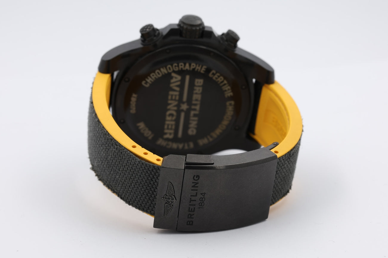 Breitling Avenger Hurricane 12H 50mm XB0170 - Detailansicht 8