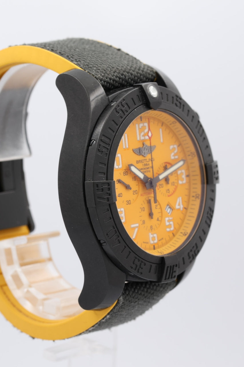 Breitling Avenger Hurricane 12H 50mm XB0170 - Detailansicht 3