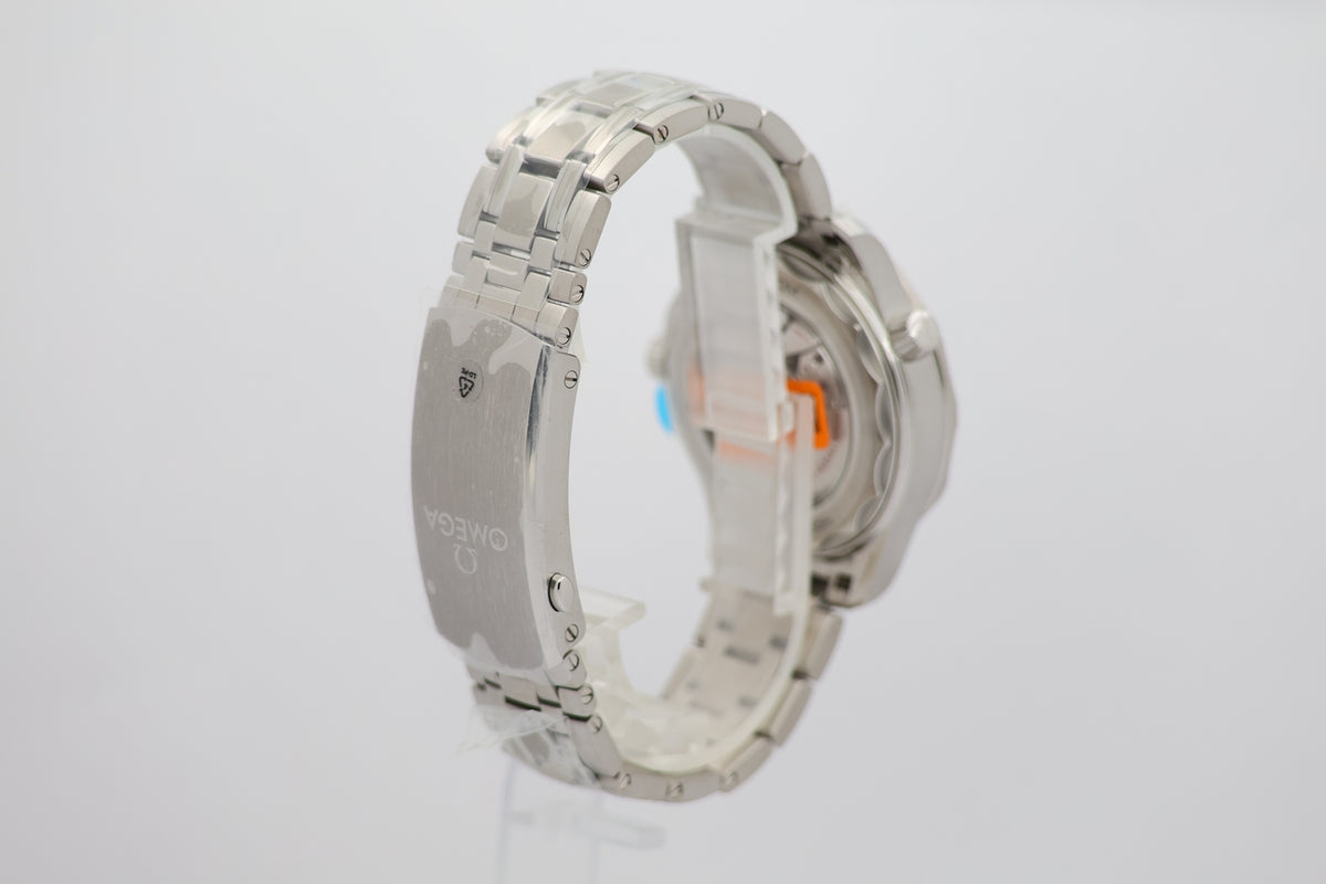 Omega Seamaster Diver 21030422004001 - Detailansicht 1