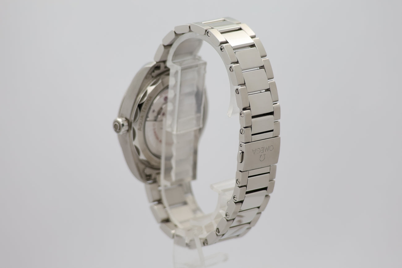 Omega Seamaster Aqua Terra Automatik Herrenuhr Stahl 41,5mm 22010412102004 - Detailansicht 2