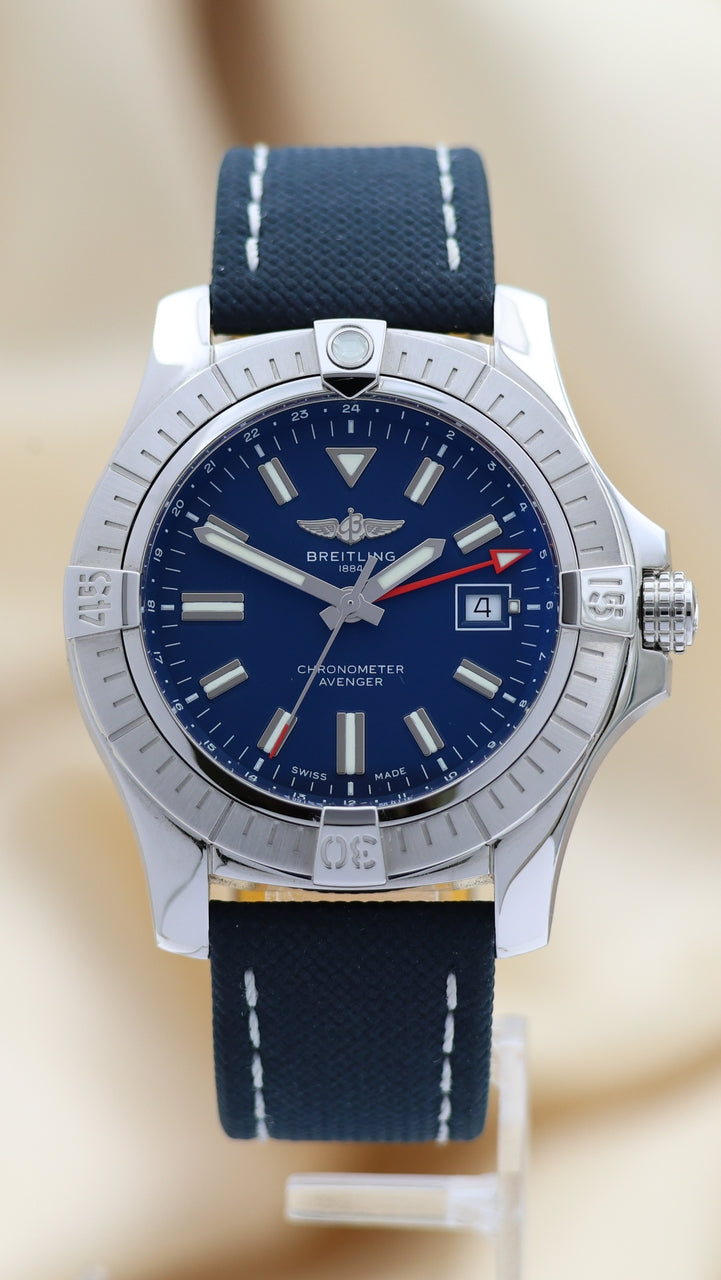 Breitling Avenger GMT Automatik 45mm A32395 - Thumbnail