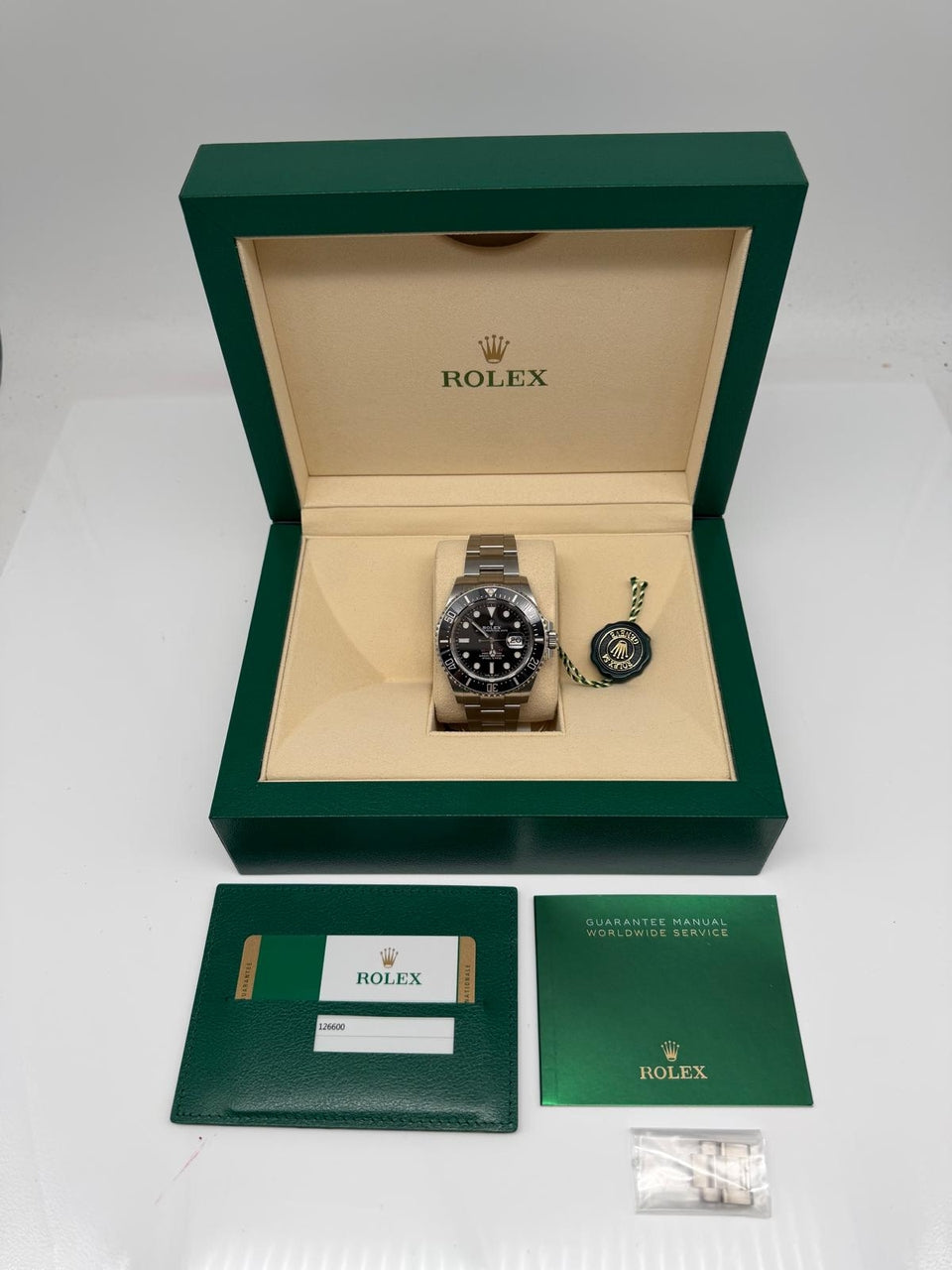 Rolex Sea Dweller 43mm Automatik  126600 - Papiere und oder Lieferumfang