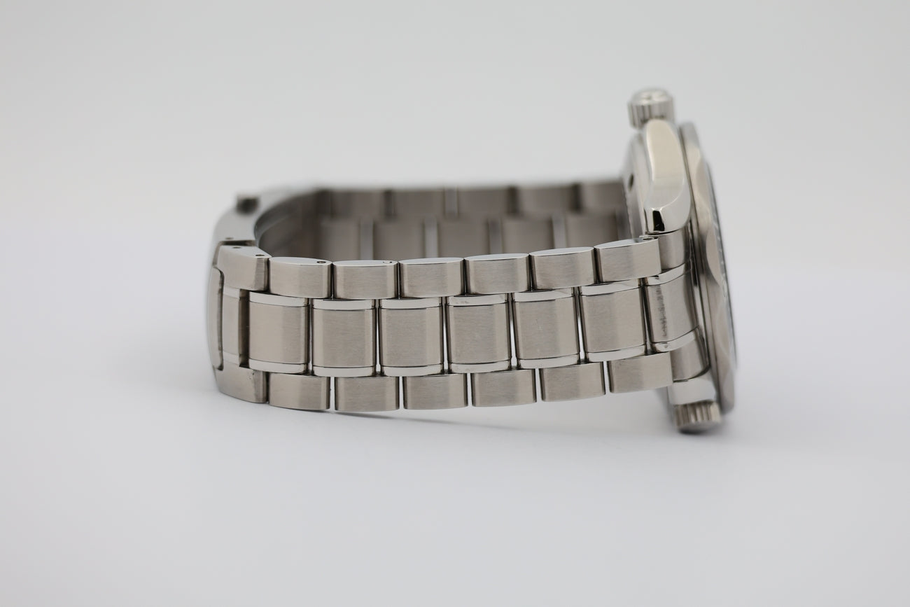 Omega Seamaster Diver 300m 36mm Quarz 22625000 - Detail view 4