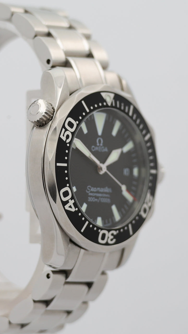 Omega Seamaster Diver 300m 36mm Quarz 22625000 - Detail view 8