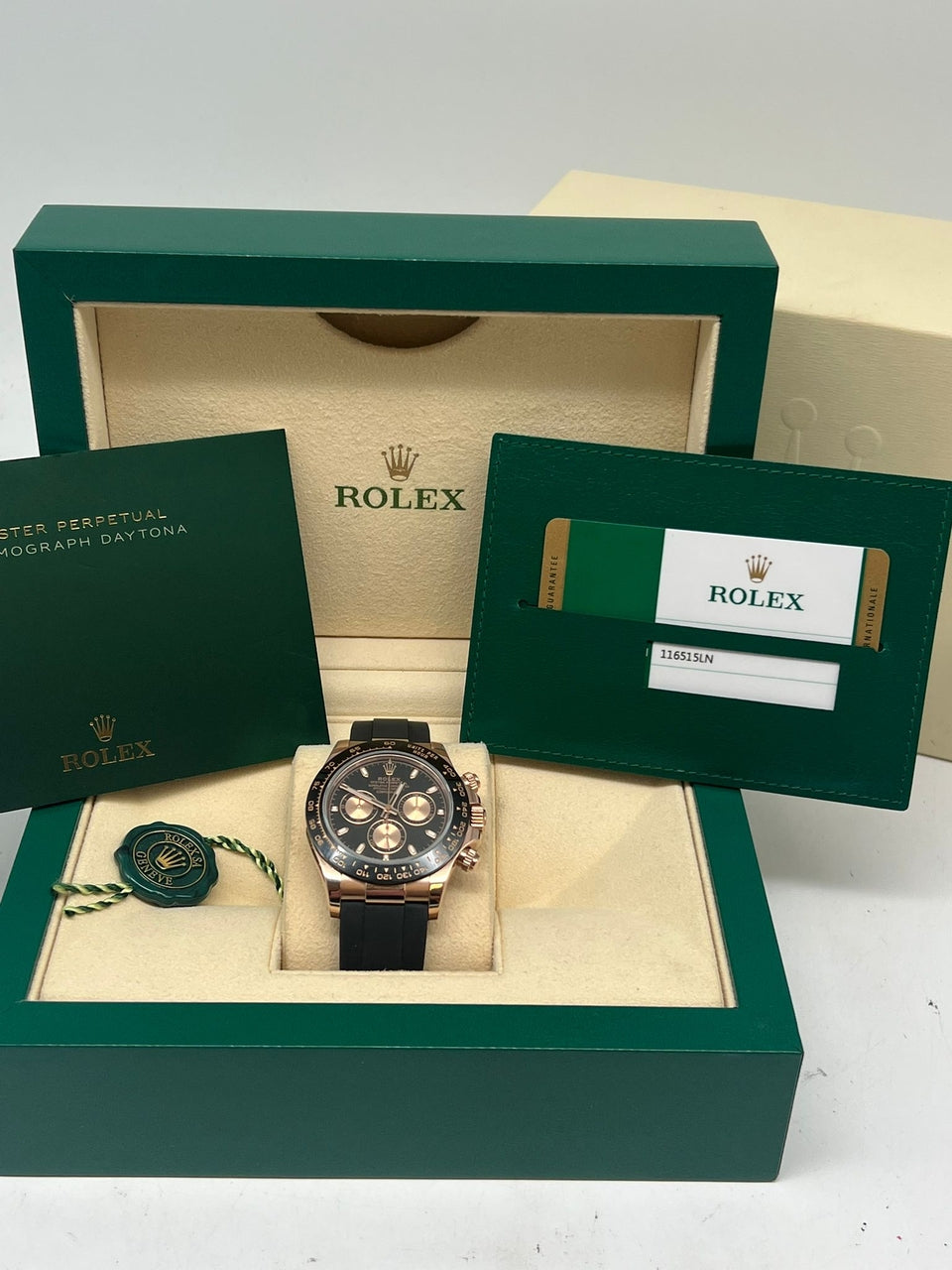 Rolex Daytona Automatik Roségold Oysterflex 40mm 116515 - Papiere und oder Lieferumfang