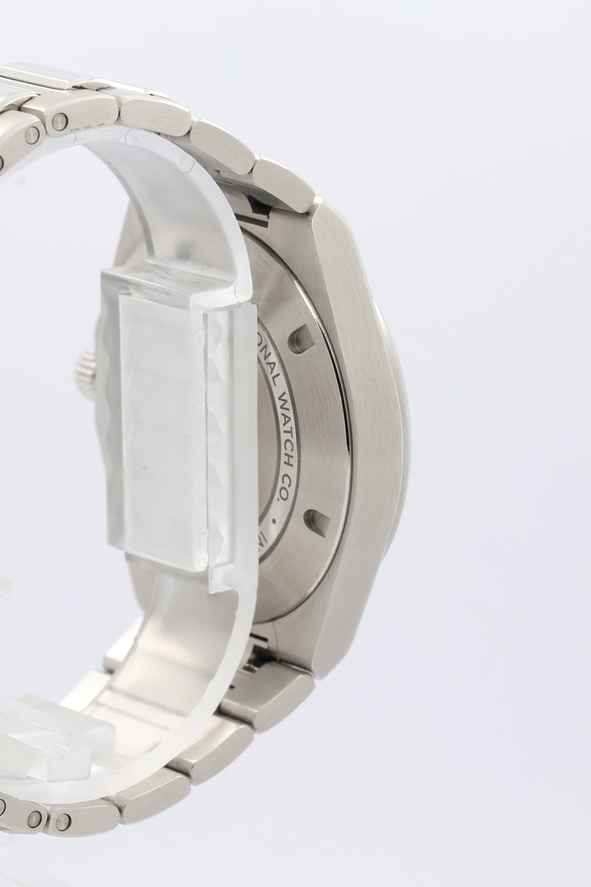 IWC Ingenieur 40mm Automatik Herrenuhr IW328903 - Detailansicht 3
