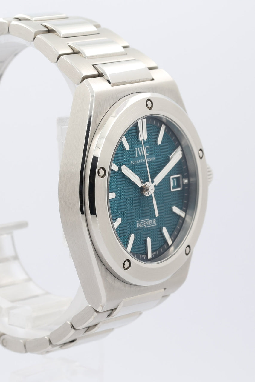 IWC Ingenieur 40mm Automatik Herrenuhr IW328903 - Detailansicht 2