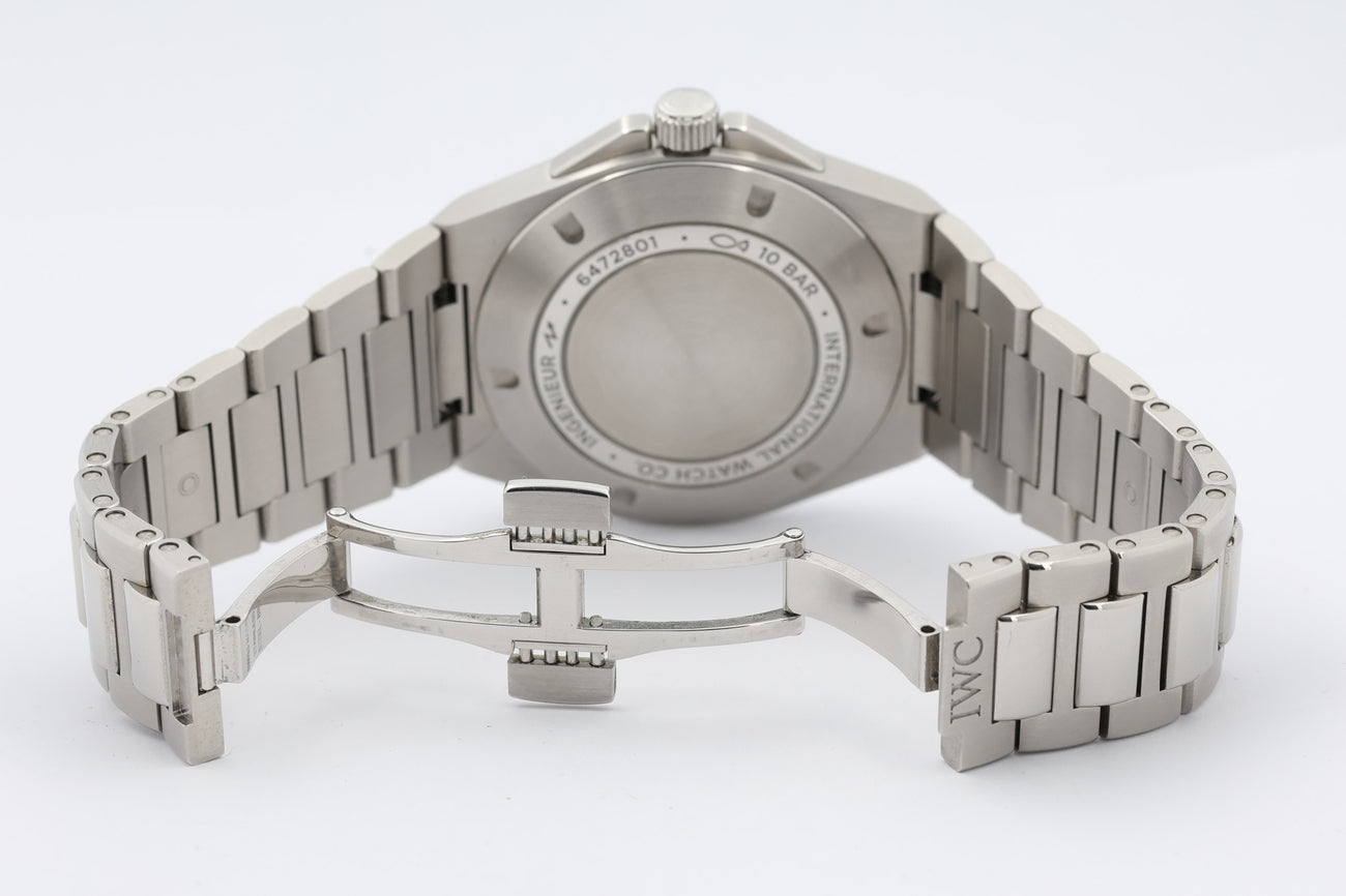 IWC Ingenieur 40mm Automatik Herrenuhr IW328903 - Detailansicht 8