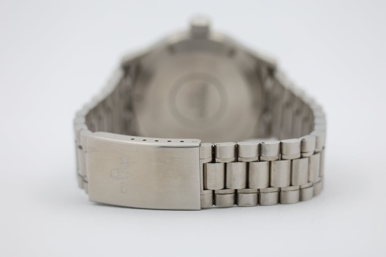 Omega Dynamic 36mm Automatik Herrenuhr 52005000 - Detail view 5