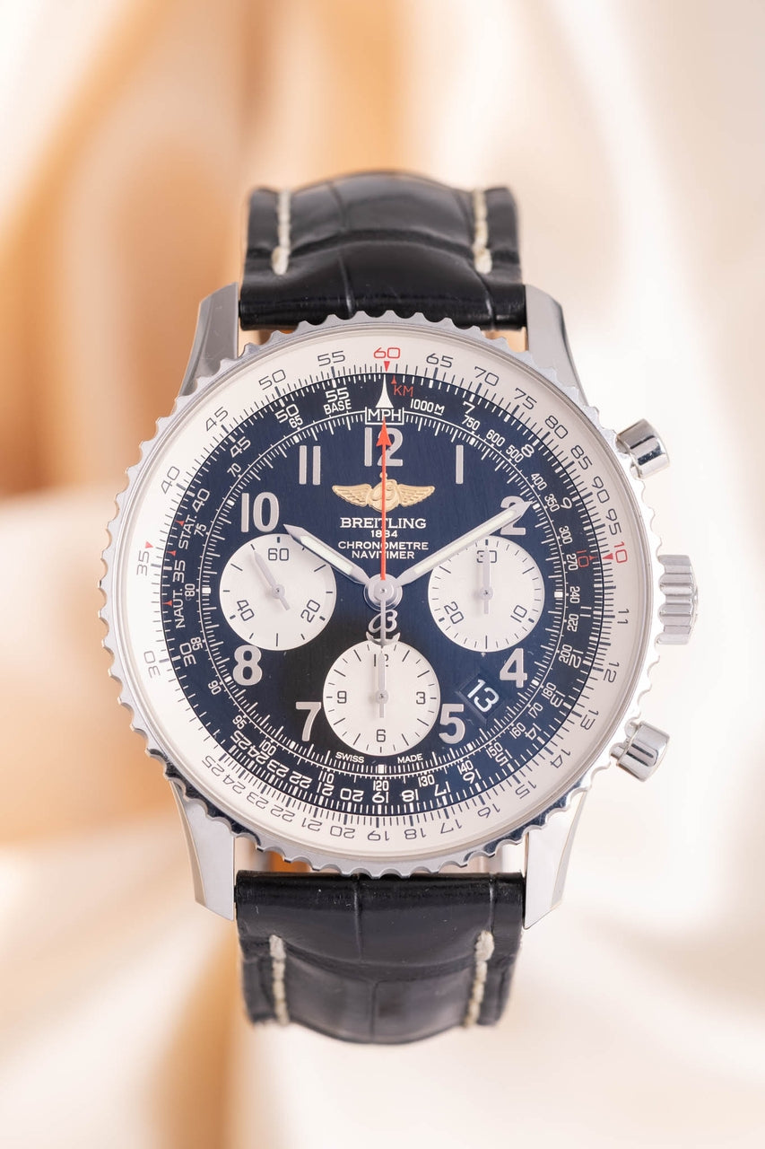 Breitling Navitimer 01 Automatik Herrenuhr 43mm AB0120 - Thumbnail