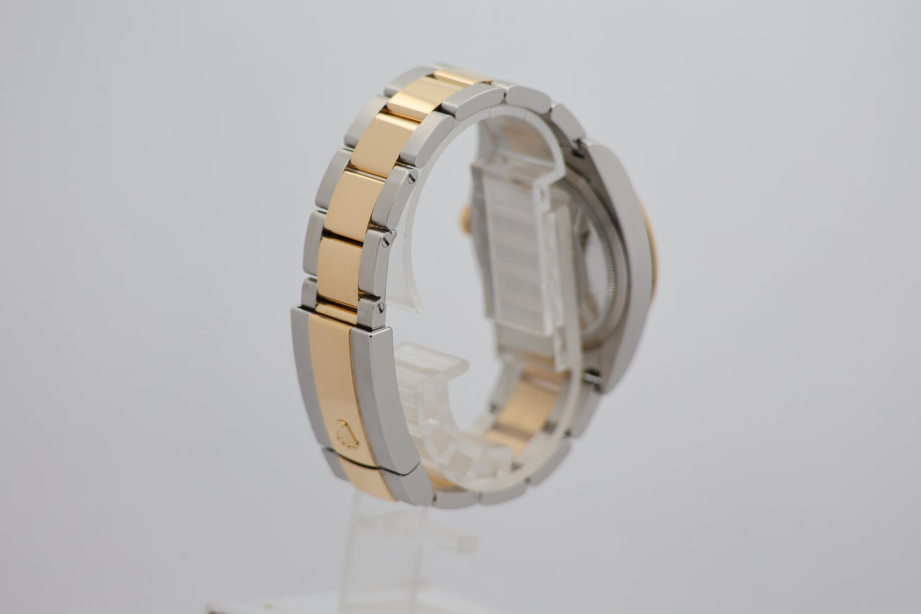 Rolex Datejust 36 Automatik Diamond-Dial 126233 - Detailansicht 1