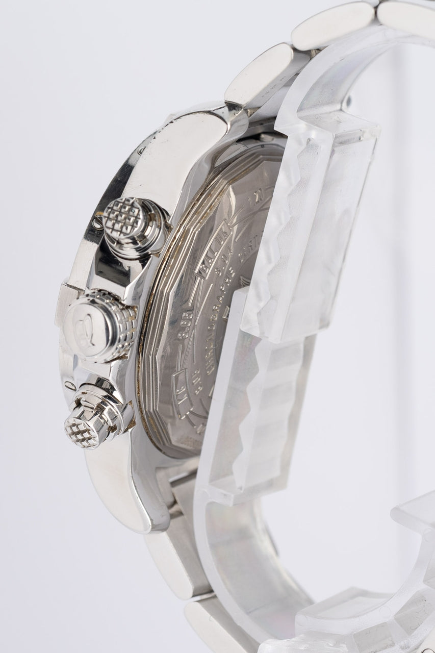 Breitling Avenger II 43mm Automatik Herrenuhr  A13381 - Detailansicht 3