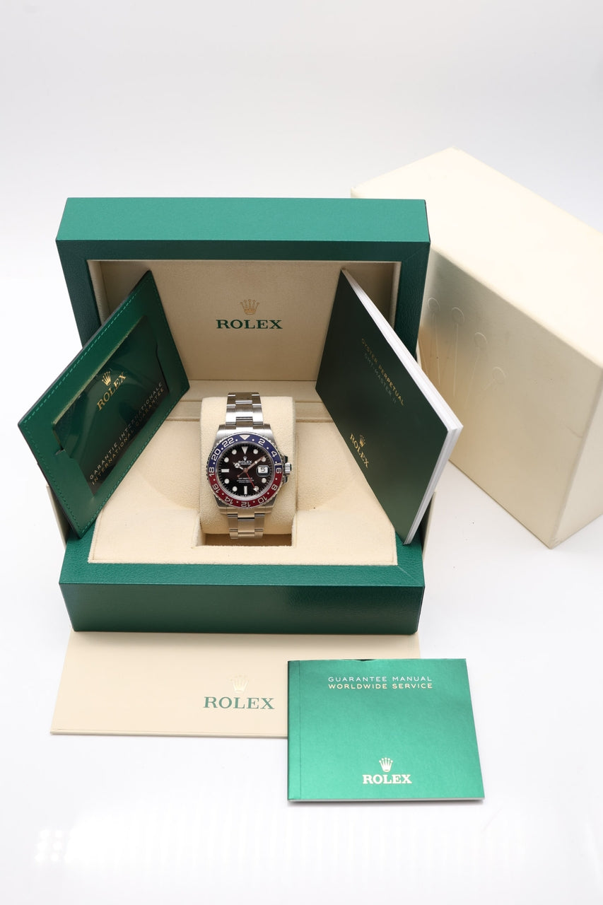 Rolex GMT-Master II „Pepsi“ Automatik Herrenuhr  126710BLRO - Papiere und oder Lieferumfang