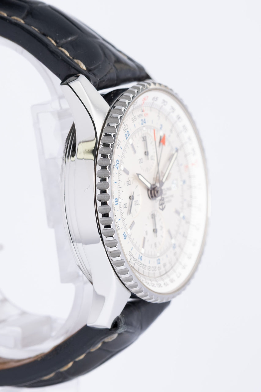 Breitling Navitimer World GMT 46mm Automatik Herrenuhr A24322 - Detailansicht 2