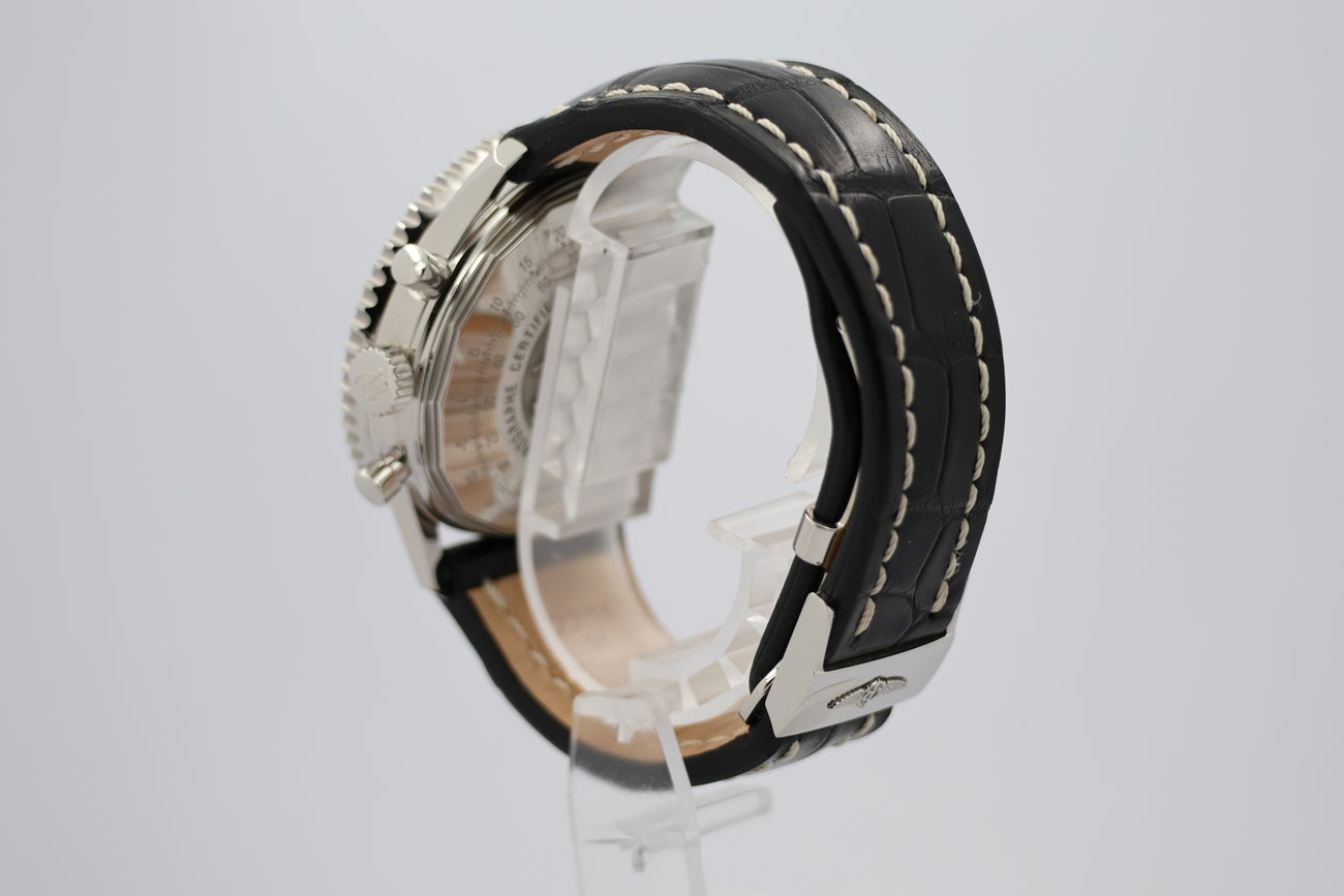 Breitling Navitimer 01 Automatik Herrenuhr 43mm AB012012 - Detailansicht 2