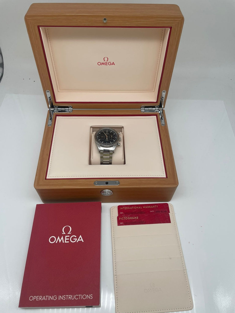 Omega Speedmaster '57 41,5mm Automatik  33110425101001 - Papiere und oder Lieferumfang