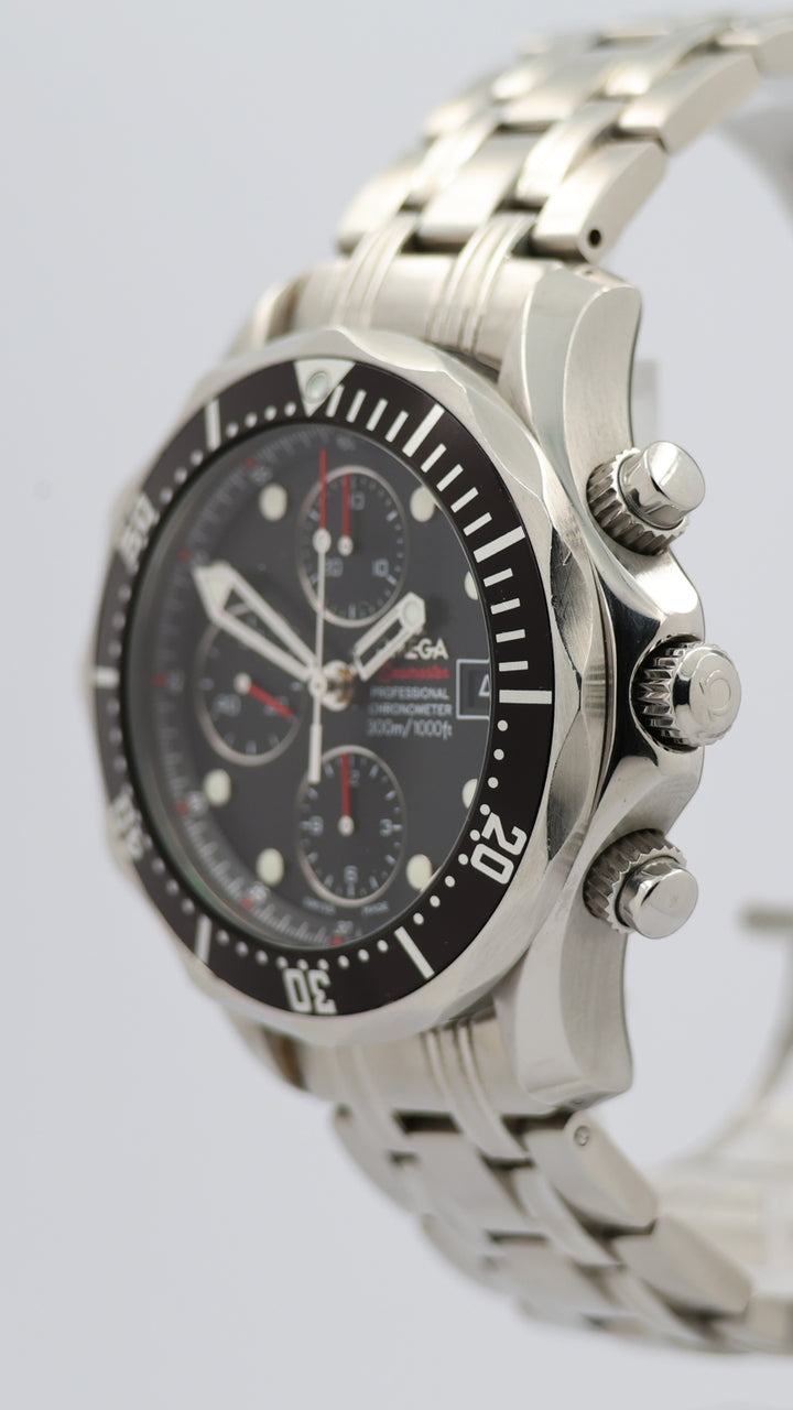 Omega Seamaster Diver 300M Chronograph Automatik 21330424001001 - Detailansicht 7
