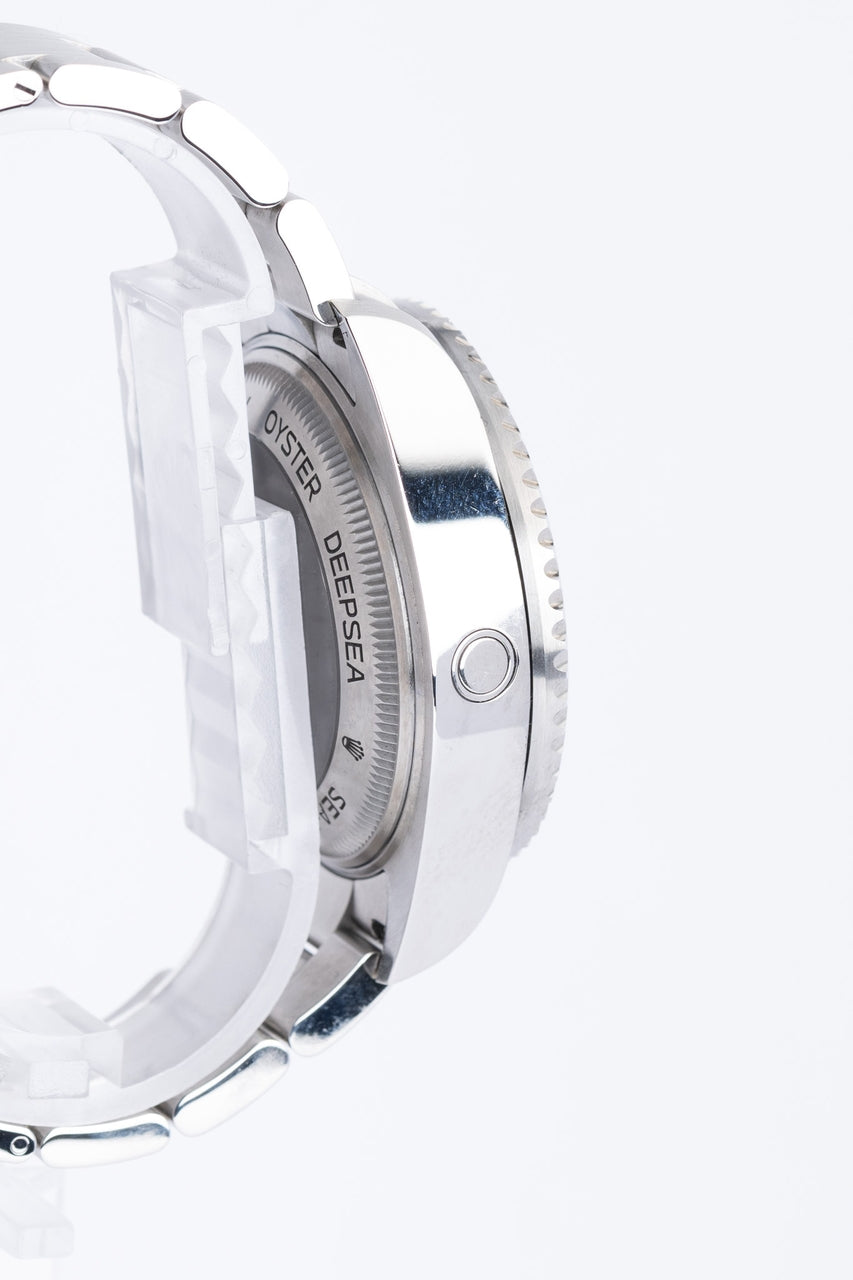 Rolex Sea Dweller Deepsea 44mm Automatik Herrenuhr 126660 - Detailansicht 3