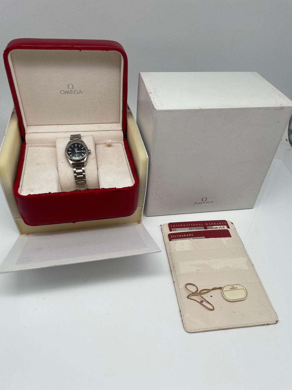 Omega Seamaster Lady 29mm Quarz 25775000 - Papiere und oder Lieferumfang