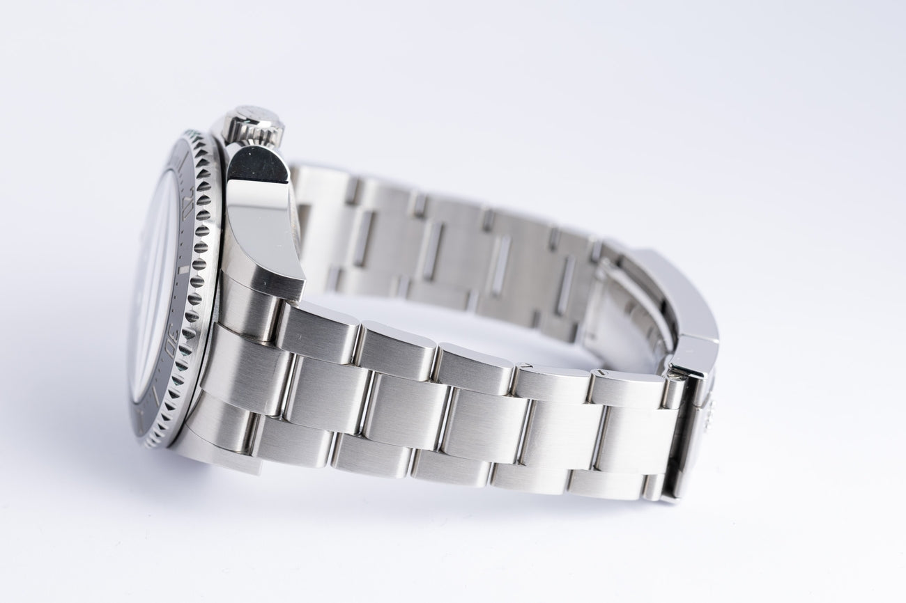 Rolex Sea Dweller Deepsea 44mm Automatik 126660 - Detailansicht 5