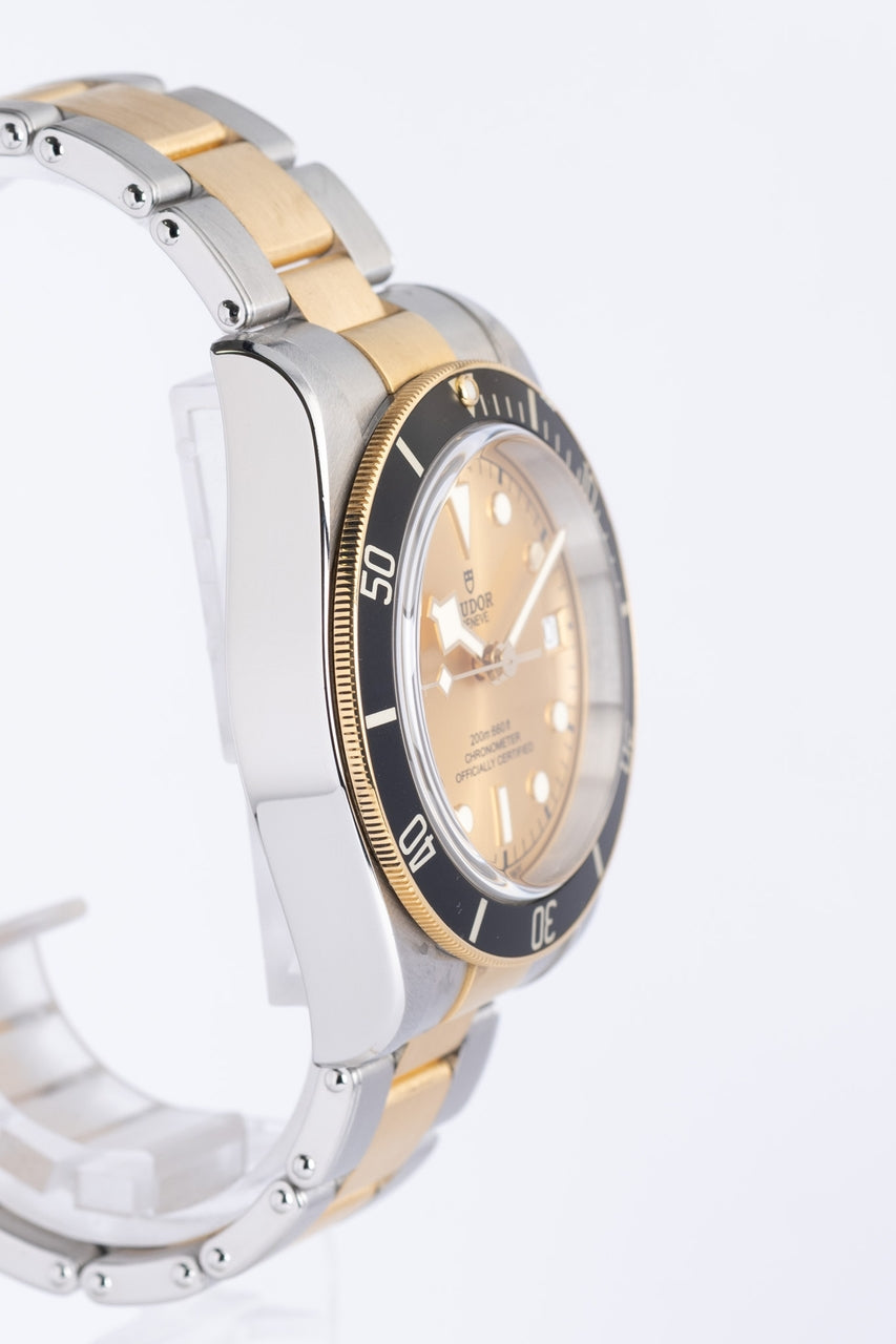 Tudor Black Bay Stahl/Gold Automatik Herrenuhr 79733 - Detailansicht 1