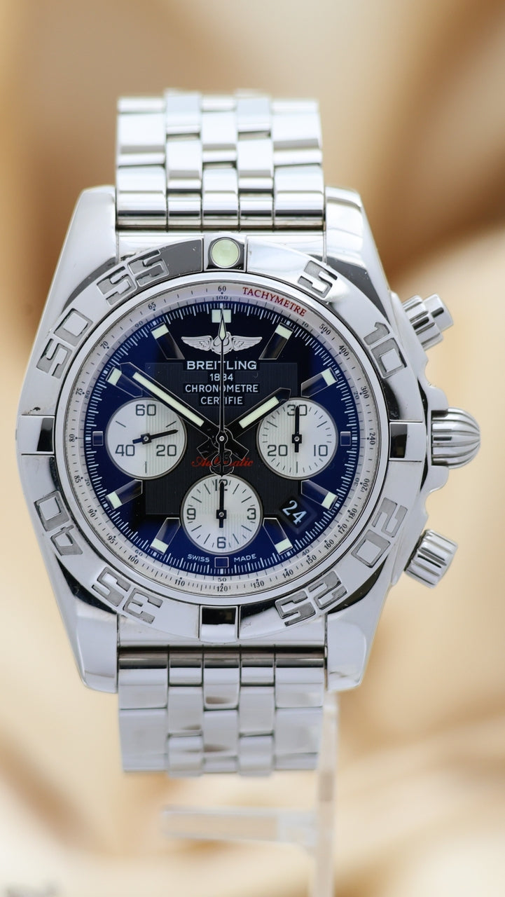 Breitling  Chronomat Automatik 44mm B01  AB0110 - Thumbnail