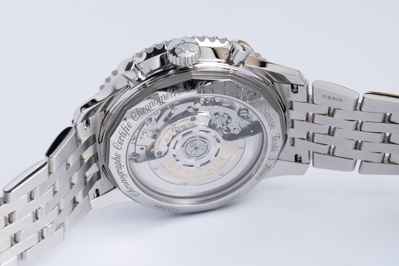 Breitling Navitimer B01 Chronograph 43mm Automatik  AB0121 - Detailansicht 9