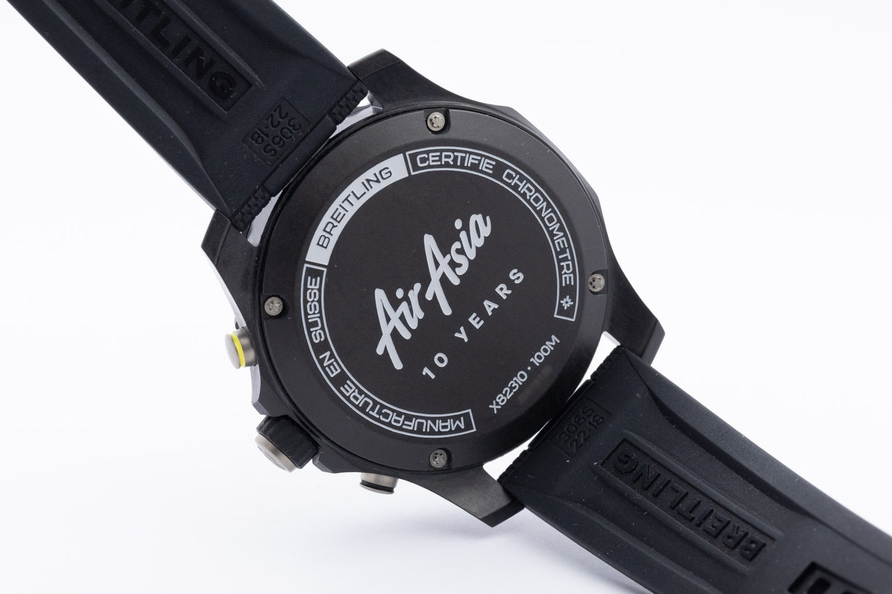 Breitling Endurance Pro Quarz  "Air Asia" 44mm X82310 - Detailansicht 8