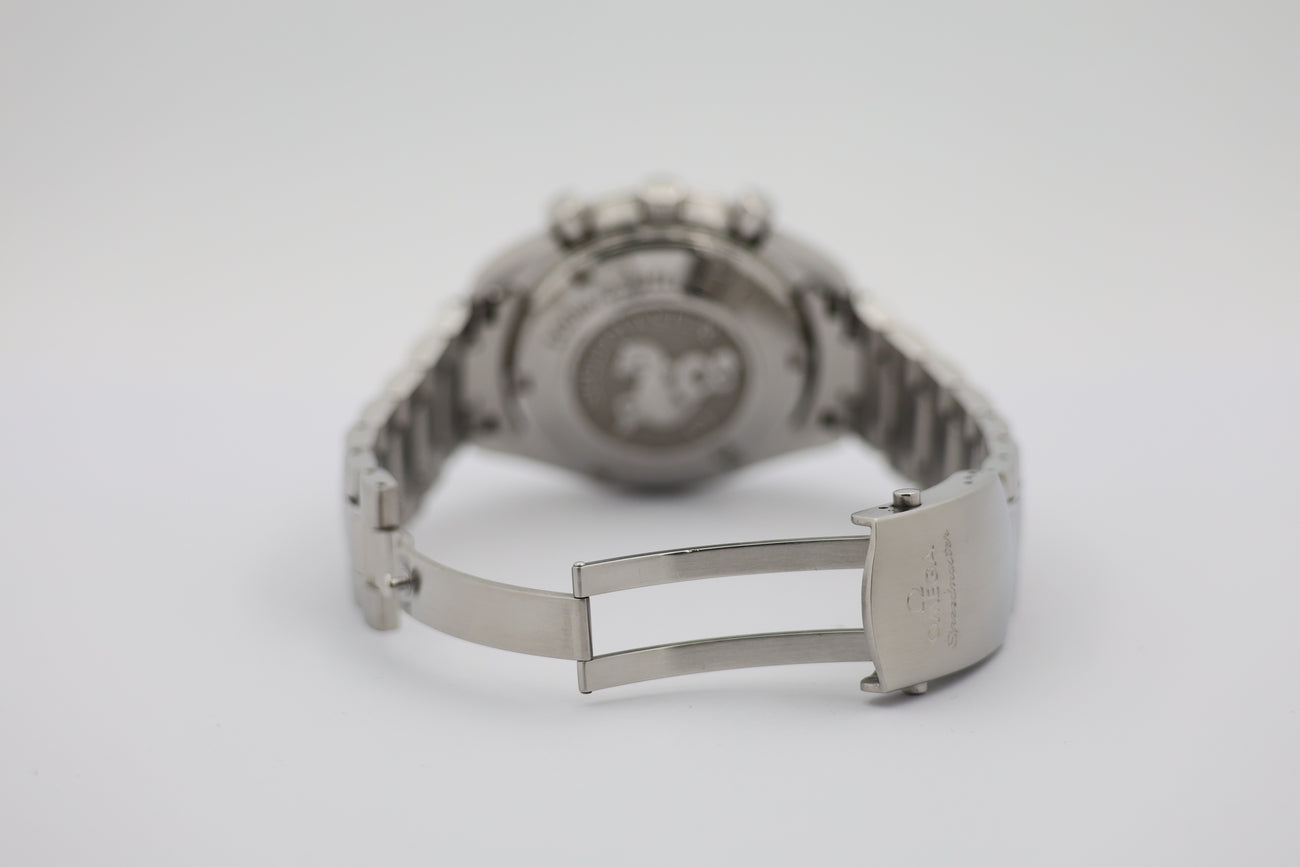 Omega Speedmaster Date 40 Automatik Herrenuhr  32310404002001 - Detailansicht 6