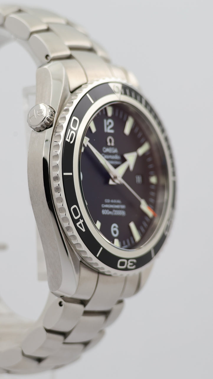 Omega Seamaster Planet Ocean Automatik Herrenuhr 22005000 - Detail view 8