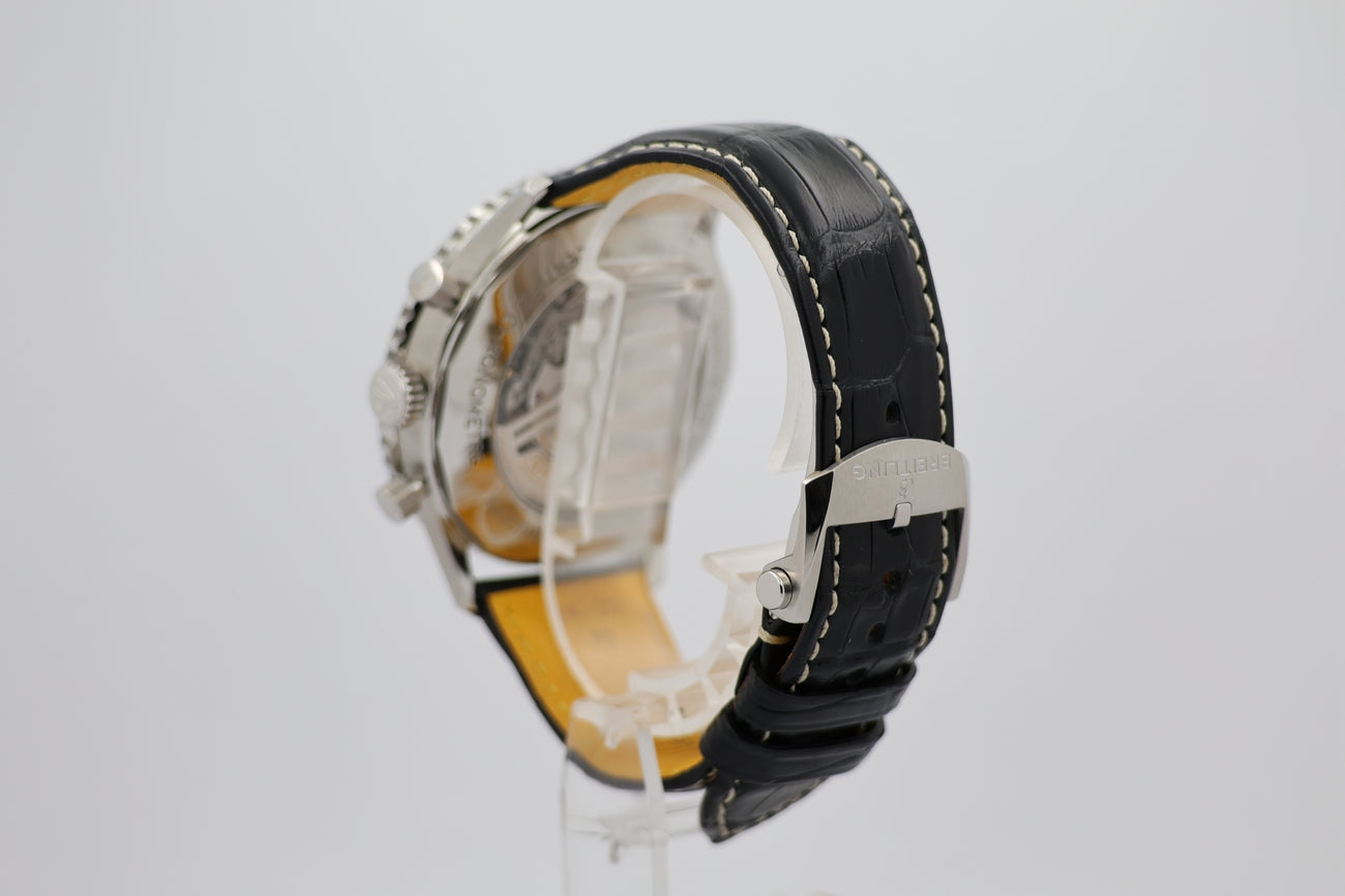 Breitling Navitimer 1 B01 Chronograph Herrenuhr 46mm AB0137 - Detailansicht 2