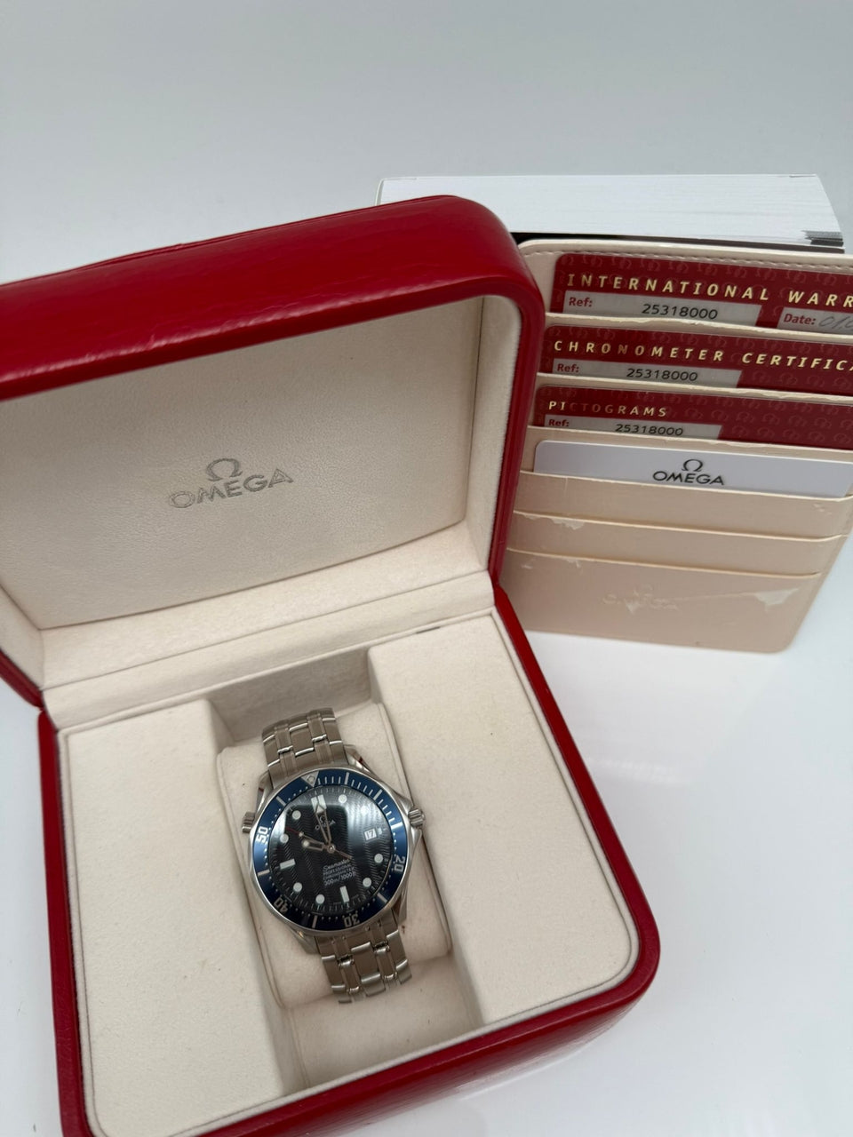 Omega Seamaster Diver 300 M Automatik 29318000 - Papiere und oder Lieferumfang
