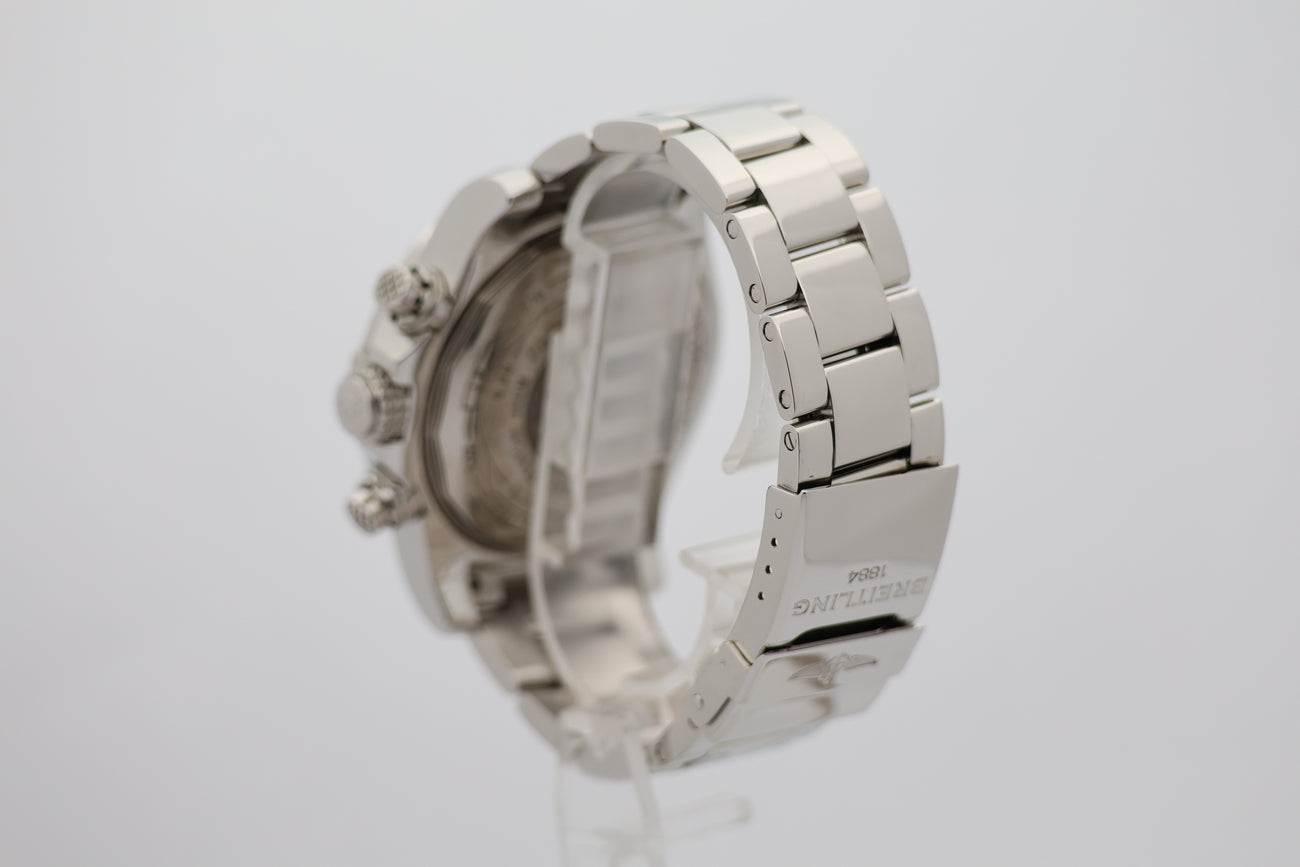 Breitling Avenger II Automatik 43mm A13381 - Detail view 2