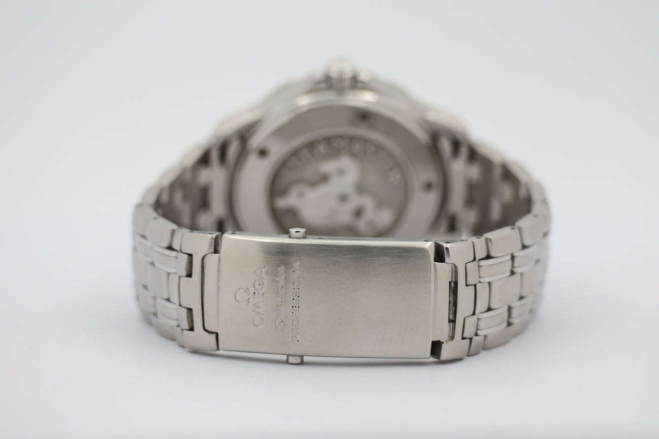 Omega Seamaster Diver 300 M 22218000 - Detailansicht 5